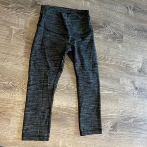 Capri lululemon leggings